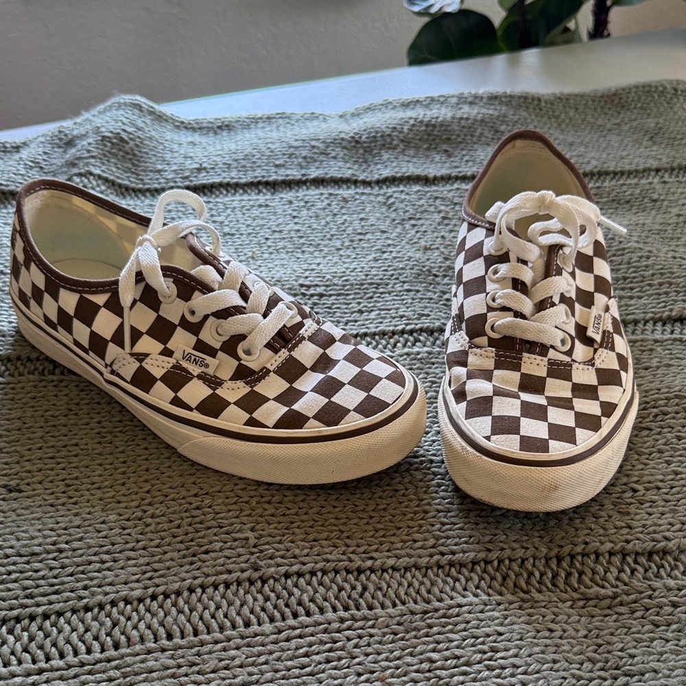 Vans Women’s Brown and White Checkered Sneakers